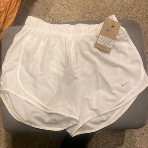 Nike White Athletic Running Shorts Lightweight Elastic Waist NWT Size small orig